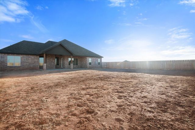 1124 Cooper Drive, New Home, TX 79383