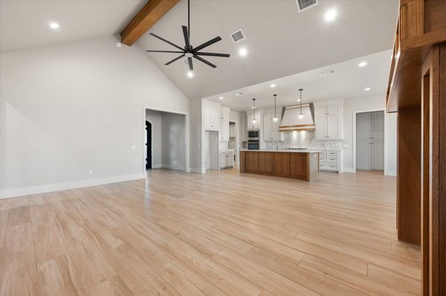 1124 Cooper Drive, New Home, TX 79383