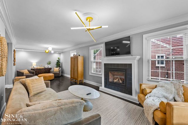 779 Saint Clair Street, Grosse Pointe, MI 48230