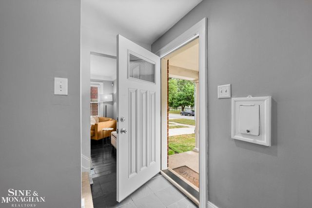 779 Saint Clair Street, Grosse Pointe, MI 48230