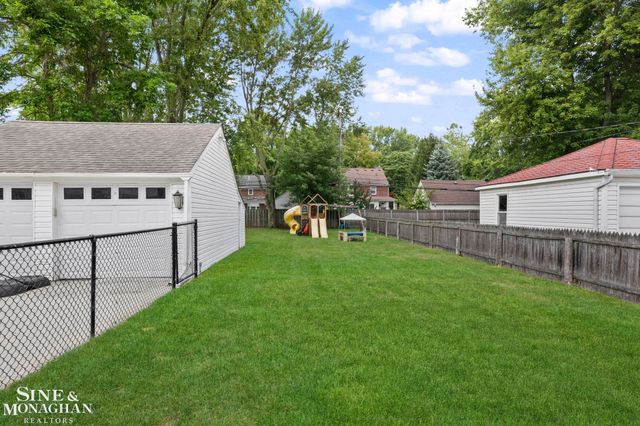 779 Saint Clair Street, Grosse Pointe, MI 48230