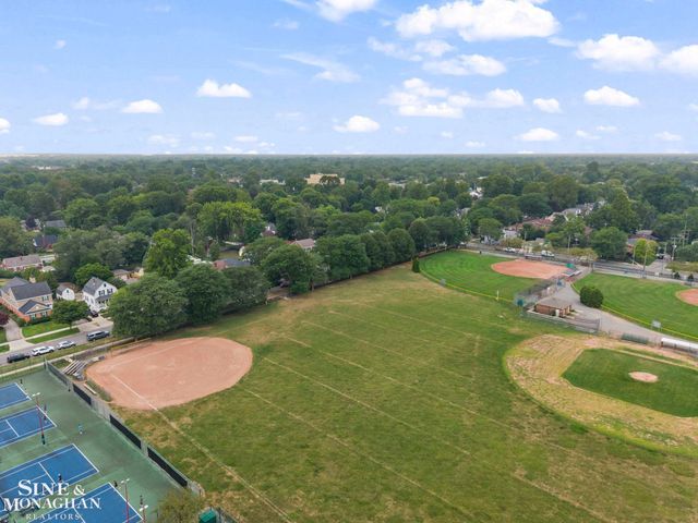 779 Saint Clair Street, Grosse Pointe, MI 48230