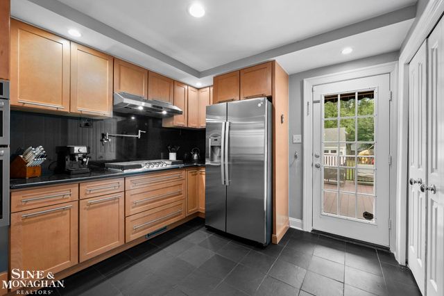 779 Saint Clair Street, Grosse Pointe, MI 48230