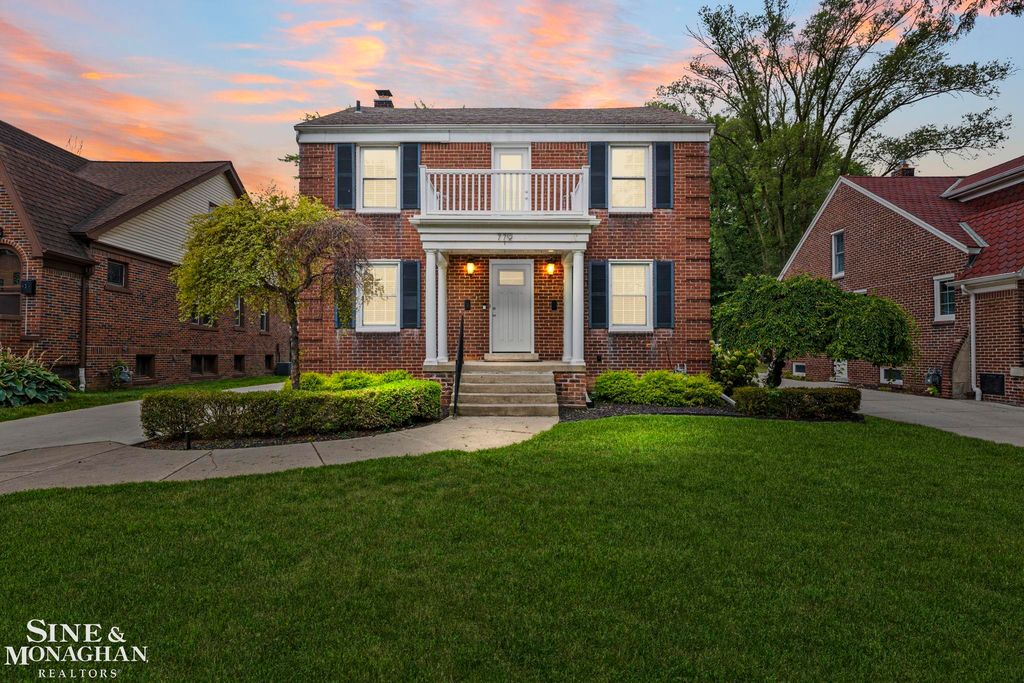 779 Saint Clair Street, Grosse Pointe, MI 48230