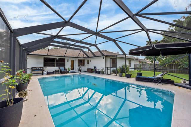 14248 Paddock Drive, Wellington, FL 33414
