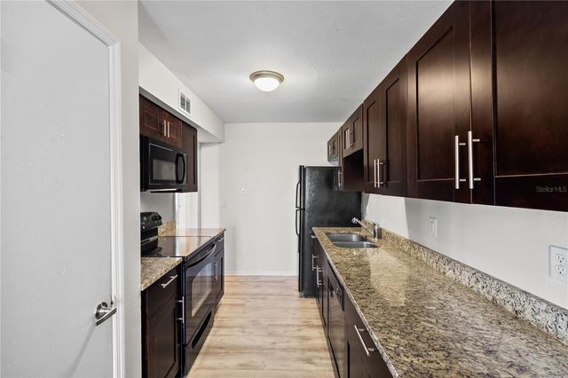 111 SEAHORSE DRIVE SE A, St Petersburg, FL 33705