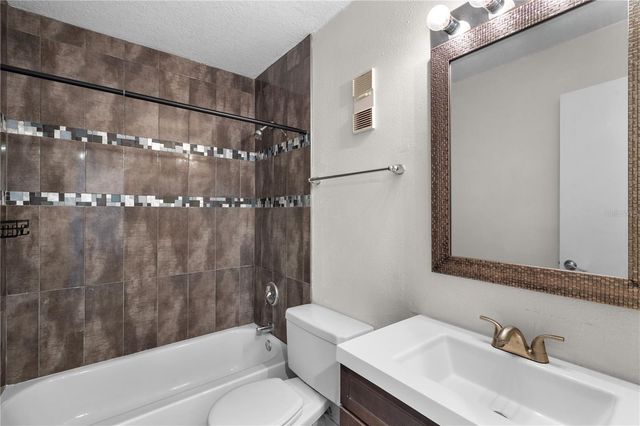111 SEAHORSE DRIVE SE A, St Petersburg, FL 33705