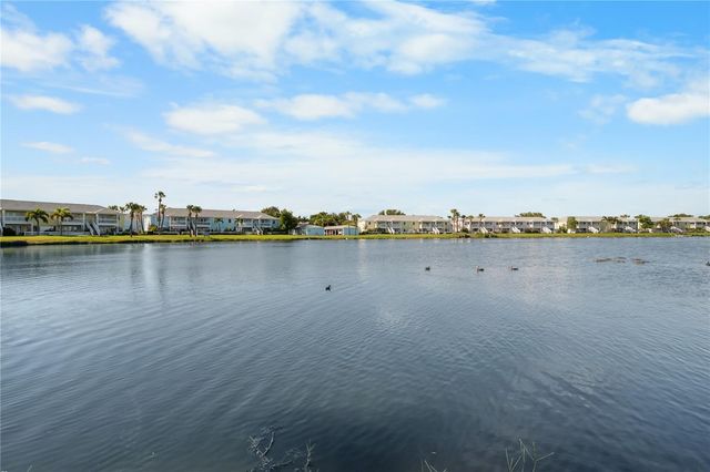 111 SEAHORSE DRIVE SE A, St Petersburg, FL 33705