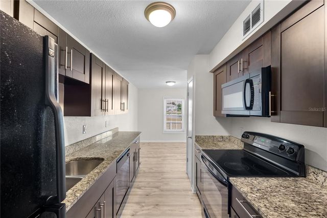 111 SEAHORSE DRIVE SE A, St Petersburg, FL 33705