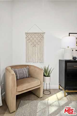 14115 Moorpark Street 311, Sherman Oaks, CA 91423