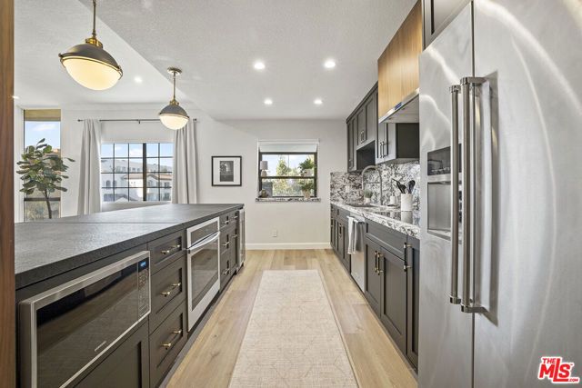 14115 Moorpark Street 311, Sherman Oaks, CA 91423
