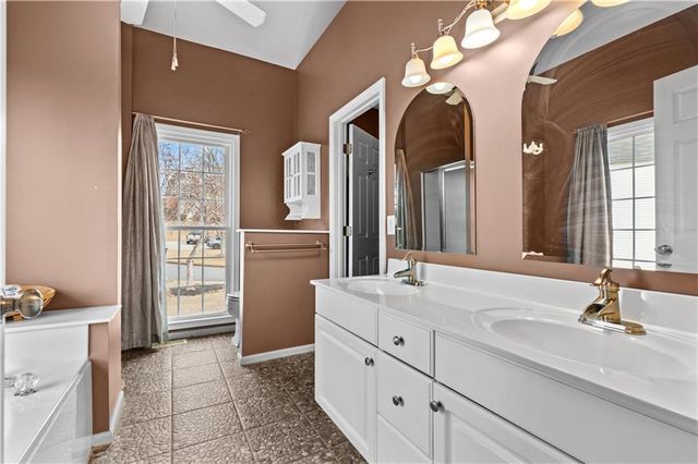 24 Carrington Drive, Cartersville, GA 30120