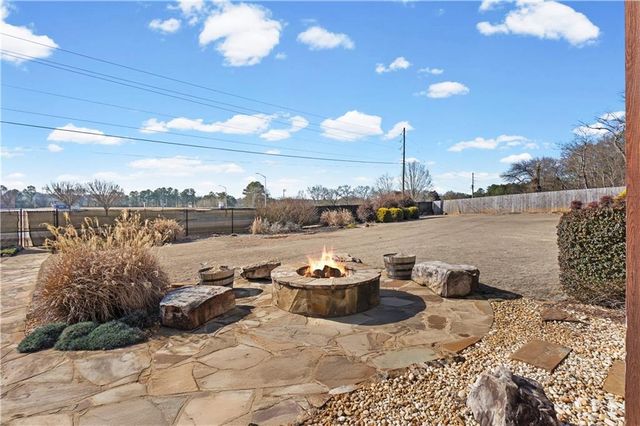 24 Carrington Drive, Cartersville, GA 30120