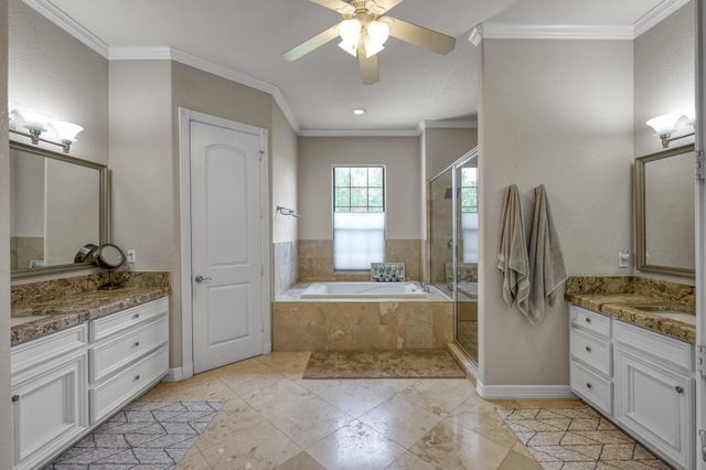 220 Palais Verde Road, Montgomery, TX 77356