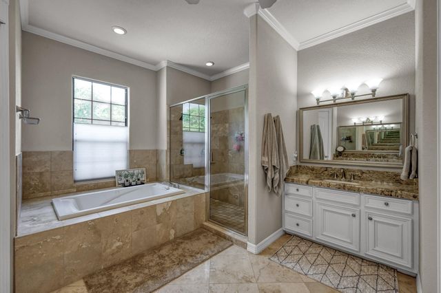 220 Palais Verde Road, Montgomery, TX 77356