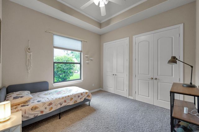 220 Palais Verde Road, Montgomery, TX 77356