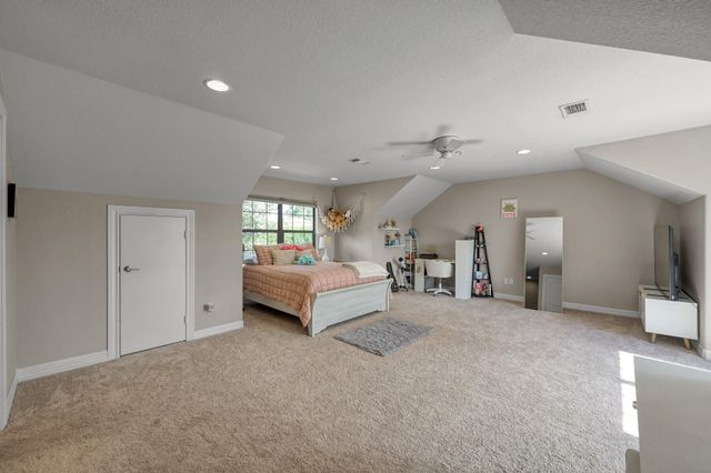 220 Palais Verde Road, Montgomery, TX 77356