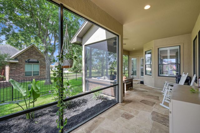220 Palais Verde Road, Montgomery, TX 77356
