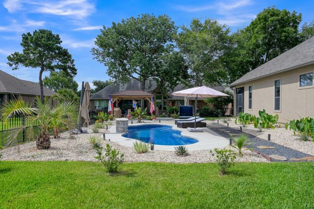220 Palais Verde Road, Montgomery, TX 77356