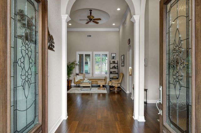 220 Palais Verde Road, Montgomery, TX 77356