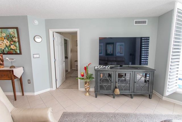 5310 N Ocean Blvd Unit 8B, North Myrtle Beach, SC 29582