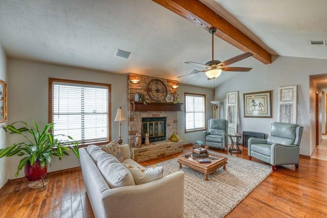 603 Sun Ray, Horseshoe Bay, TX 78657