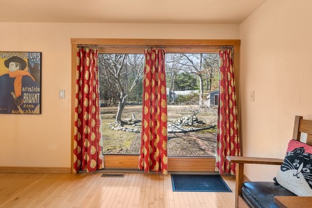 416 Tremont St, Duxbury, MA 02332