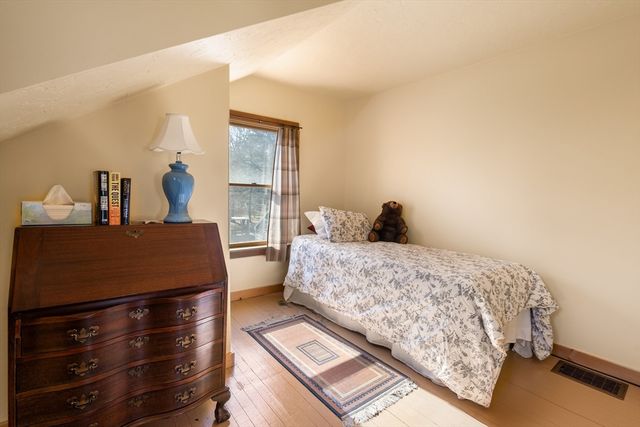 416 Tremont St, Duxbury, MA 02332