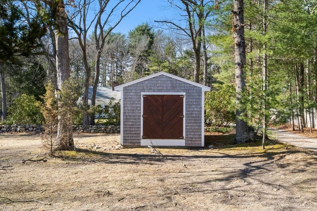 416 Tremont St, Duxbury, MA 02332