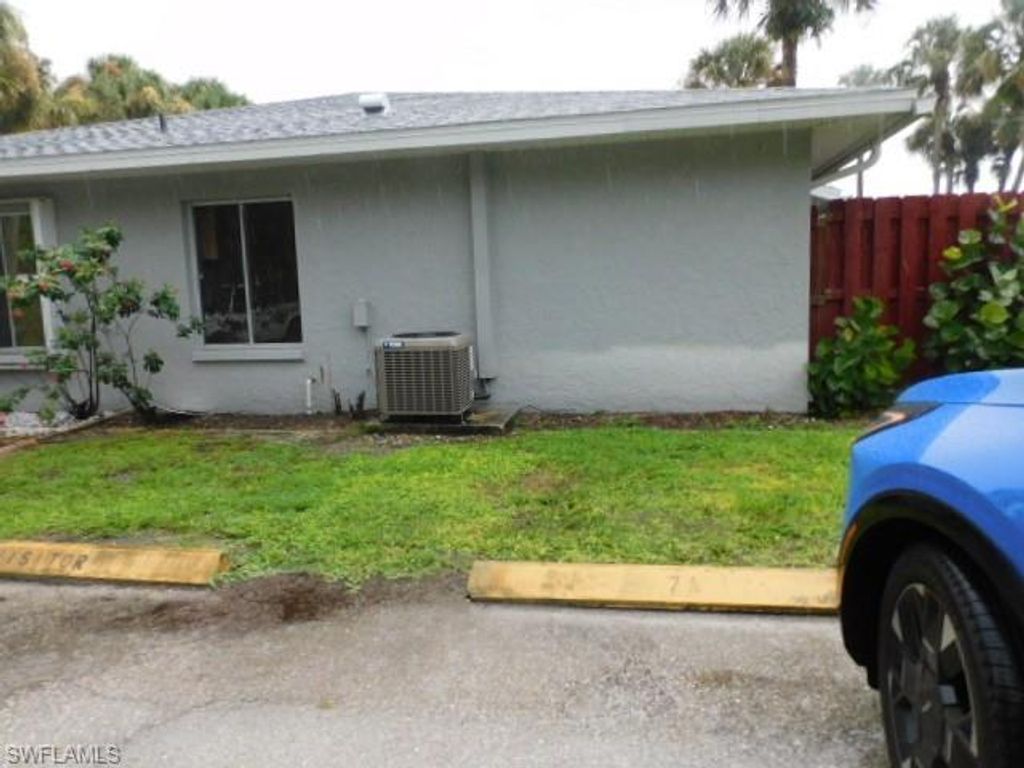 1165 Palm AVE 7A, NORTH FORT MYERS, FL 33903 — photo 2