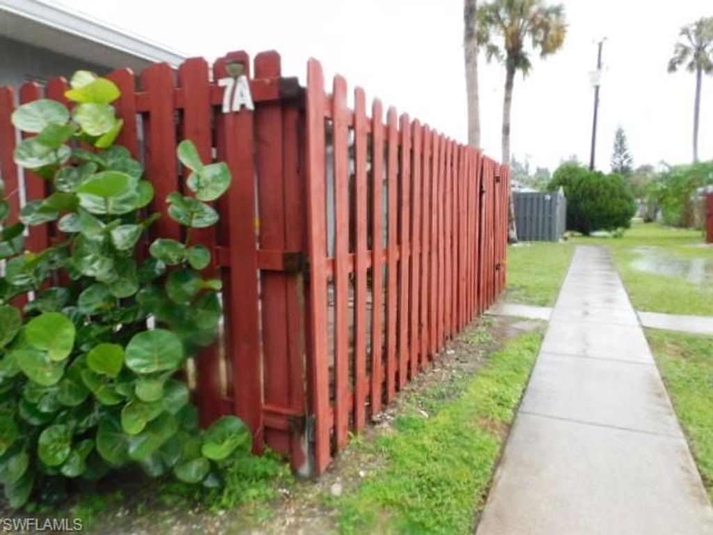 1165 Palm AVE 7A, NORTH FORT MYERS, FL 33903 — photo 3