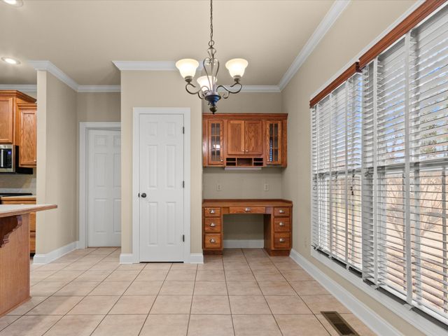 715 S Clinton St, Athens, AL 35611