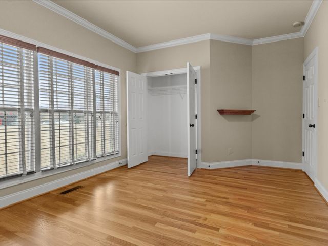 715 S Clinton St, Athens, AL 35611