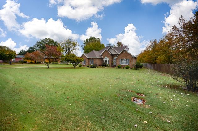 715 S Clinton St, Athens, AL 35611