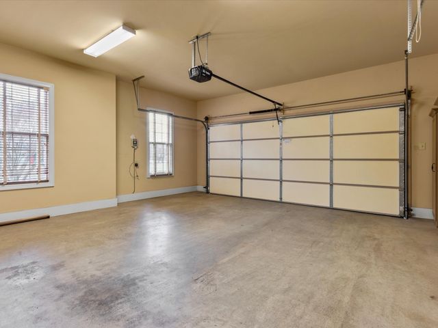 715 S Clinton St, Athens, AL 35611