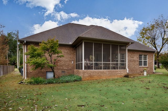 715 S Clinton St, Athens, AL 35611