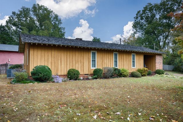 715 S Clinton St, Athens, AL 35611