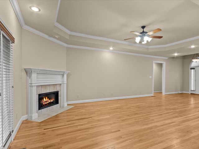 715 S Clinton St, Athens, AL 35611