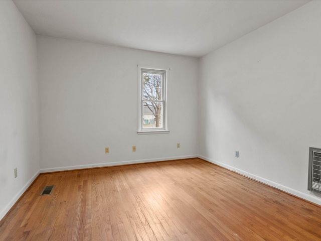 715 S Clinton St, Athens, AL 35611