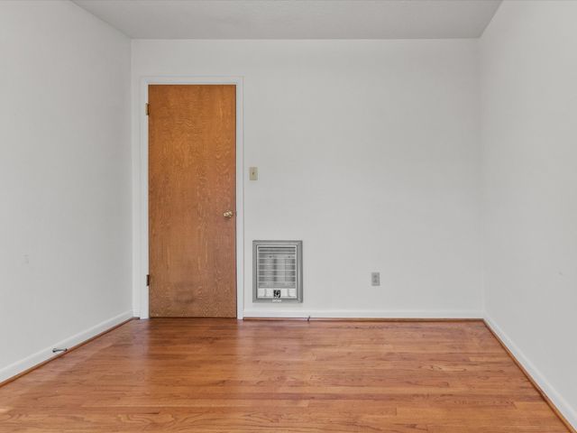 715 S Clinton St, Athens, AL 35611