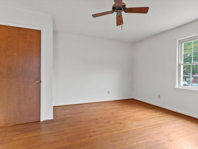 715 S Clinton St, Athens, AL 35611