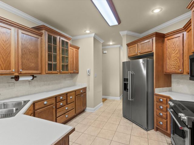 715 S Clinton St, Athens, AL 35611