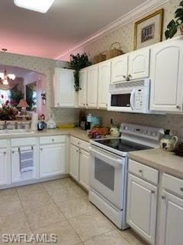 7832 Meridan CT, Naples, FL 34104