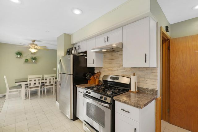 106 19th Avenue N, South Saint Paul, MN 55075