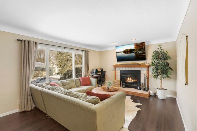 106 19th Avenue N, South Saint Paul, MN 55075