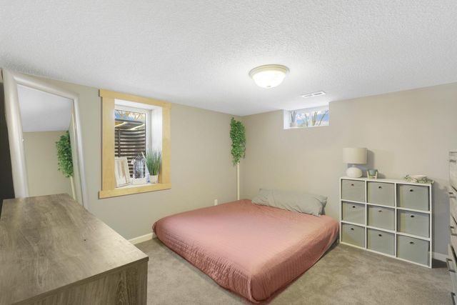 106 19th Avenue N, South Saint Paul, MN 55075