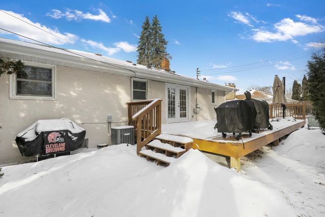 106 19th Avenue N, South Saint Paul, MN 55075