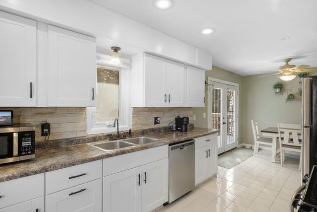 106 19th Avenue N, South Saint Paul, MN 55075