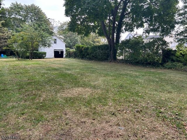 1100 Bradford Dr, Point Pleasant Boro, NJ 08742