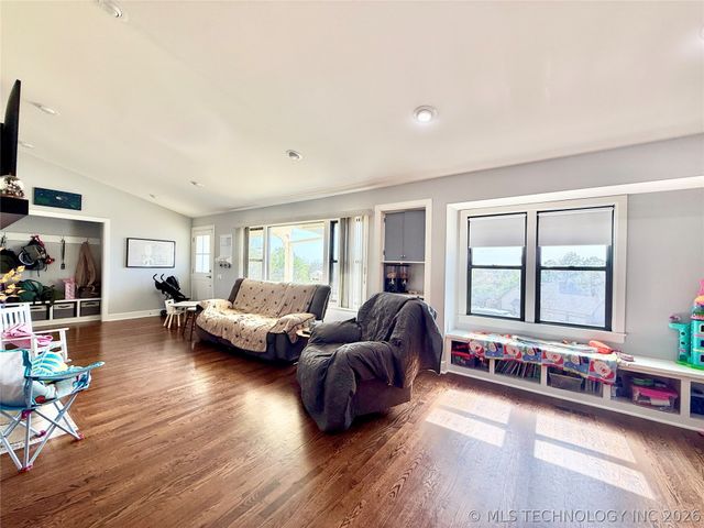 8605 S College Avenue, Tulsa, OK 74137